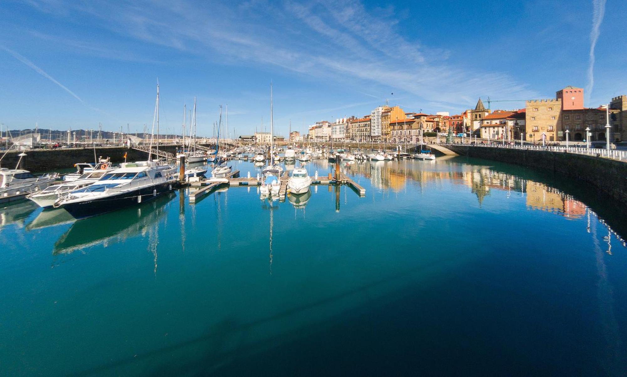 Espacio Moderno En Gijon Playa エクステリア 写真